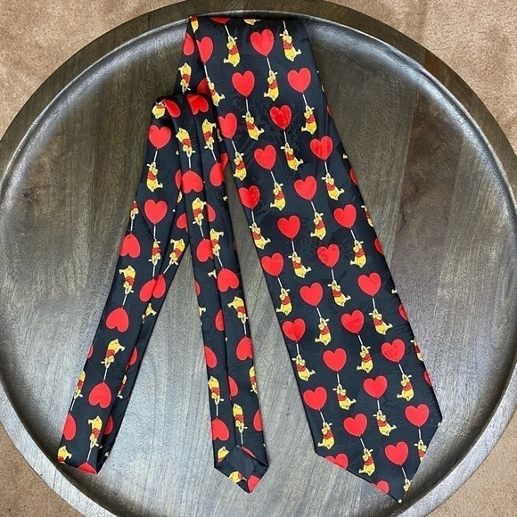 Disney Winnie the Pooh Hearts Black and Red Tie - Picture 3 of 6